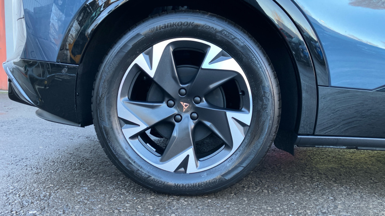 CUPRA Tavascan 210kW V1 77kWh 5dr Auto Electric Estate